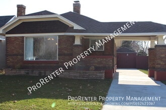 Building Photo - 747 E 22nd St