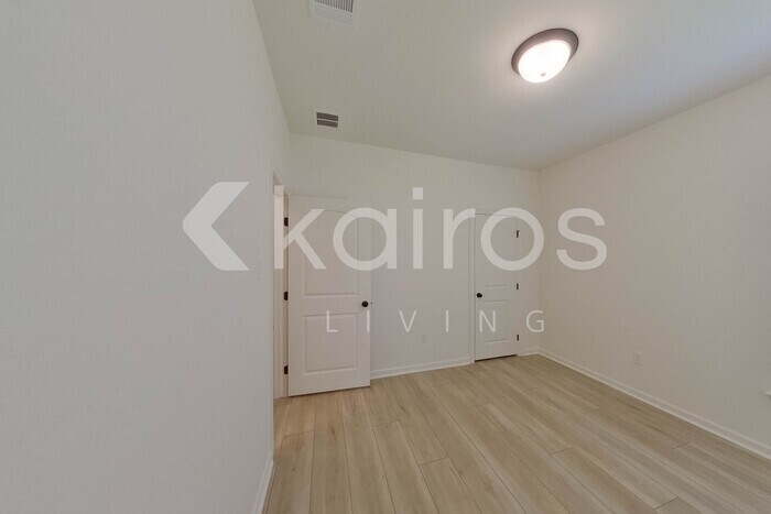 Building Photo - 103 Carencro St