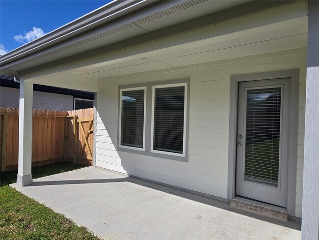 Building Photo - 7826 Calabria Dr