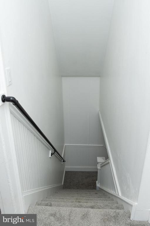 Building Photo - 2928 Lincoln Hwy E