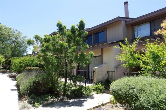 Building Photo - 28116 Ridgepoint Ct