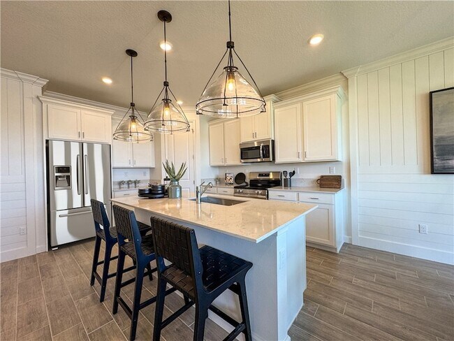 Building Photo - 3557 Angler Dr