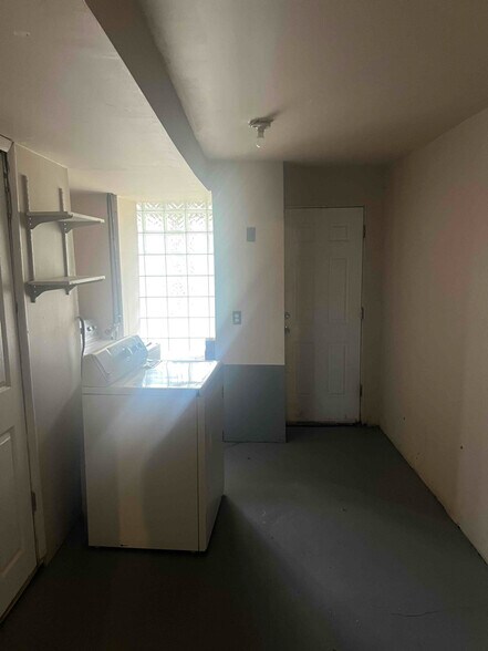 Building Photo - 2828 Ellicott Driveway