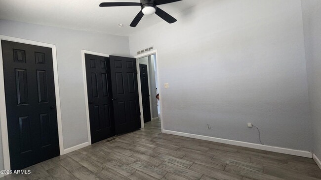 Building Photo - 9647 S 30th Dr