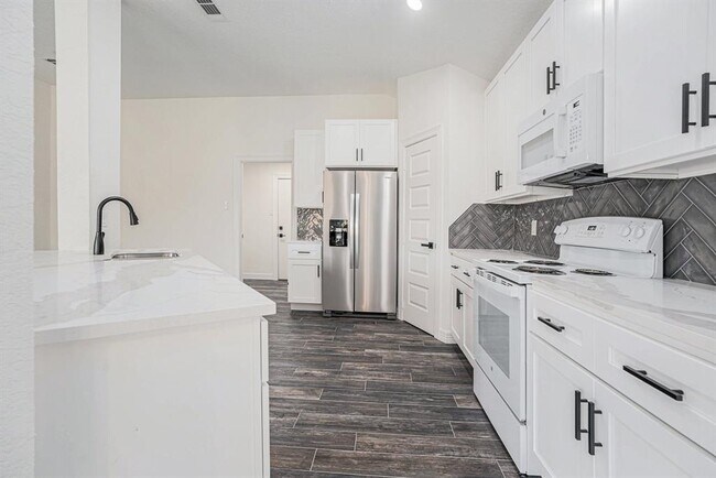 Building Photo - 614 Magnolia Bend St