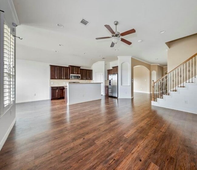 Building Photo - 3306 Benbrook Springs Ln