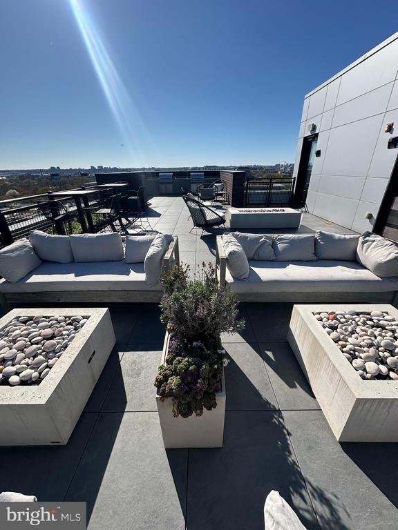 Building Photo - 37 L St SE