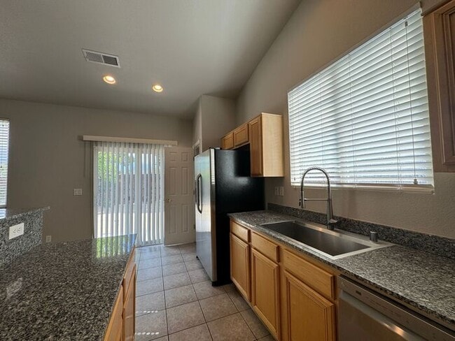 Building Photo - Spacious 4 Bed / 2 Bath Home in North Reno – $2,400/mo