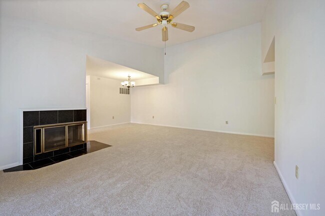 Building Photo - 103 Sequoia Ct