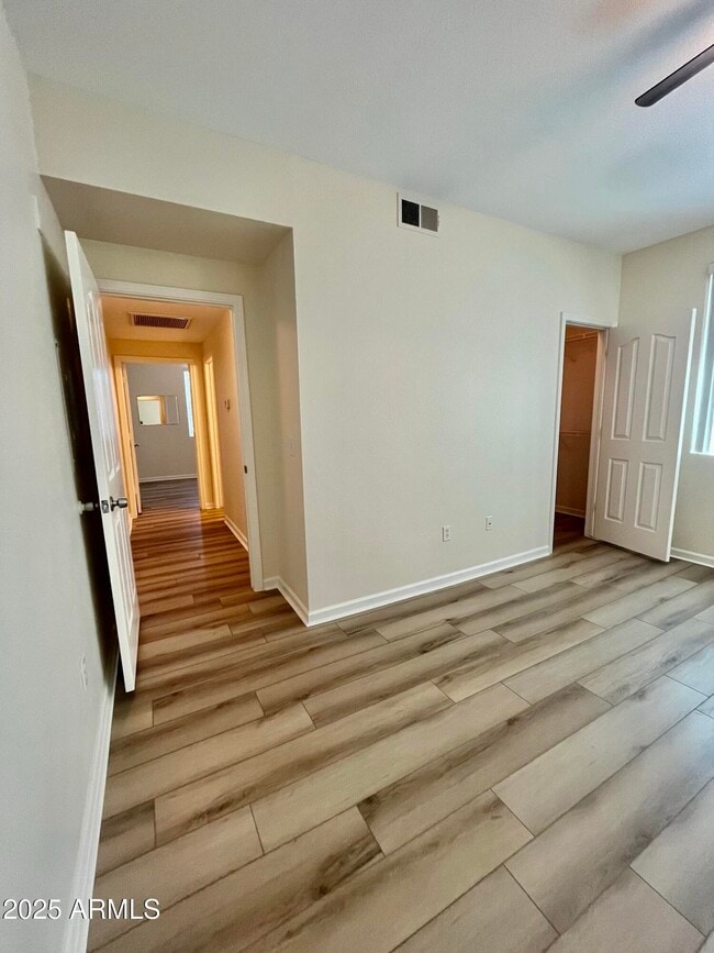 Building Photo - 16013 S Desert Foothills Pkwy