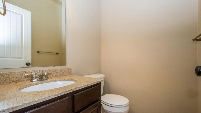 Building Photo - 470 Cambria Dr
