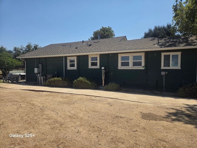 Building Photo - 750 E Hwy 246
