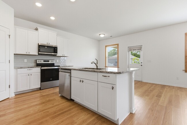 Building Photo - 3153 Chaplins Trce