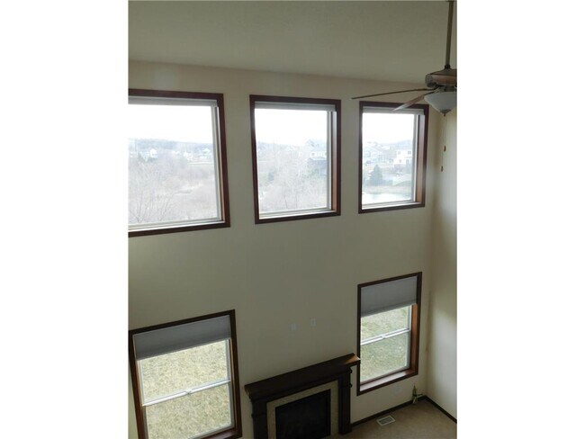 Building Photo - 7636 Oakridge Trail