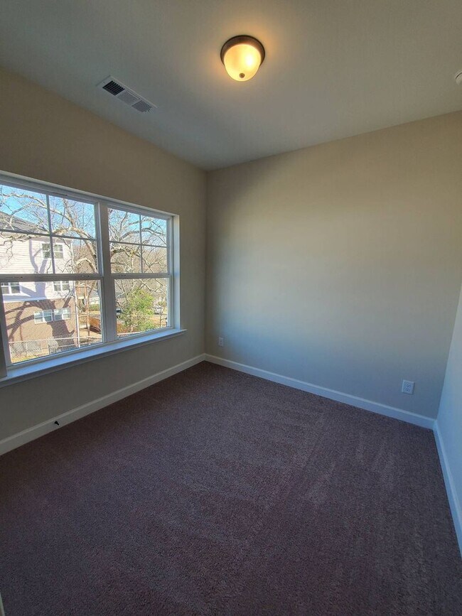 Building Photo - BRAND NEW TOWNHOMES AVALIABLE NOW