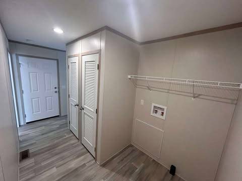 Building Photo - 1083 E State Rd 2