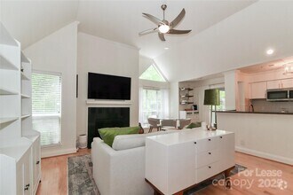 Building Photo - 2508 Cranbrook Ln