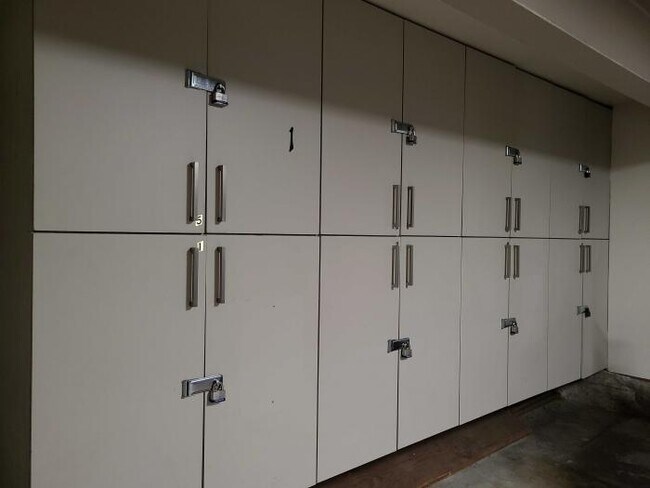 Building Photo - 2 bedroom in San Francisco CA 94114