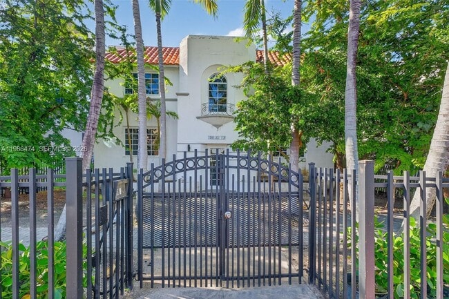 Building Photo - 1410 Euclid Ave