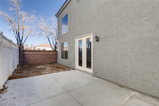 Building Photo - 8318 Hampshire Bay St