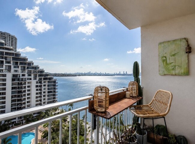 Building Photo - 770 Claughton Island Dr