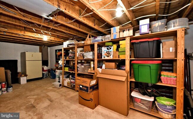 Building Photo - 800 Beacon Ct