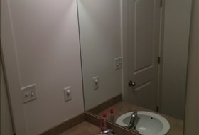 Building Photo - Spacious Townhome on Quiet Street