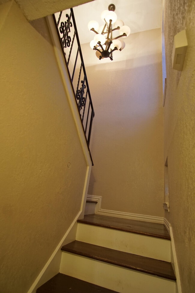 Building Photo - 6419 NW 63rd St