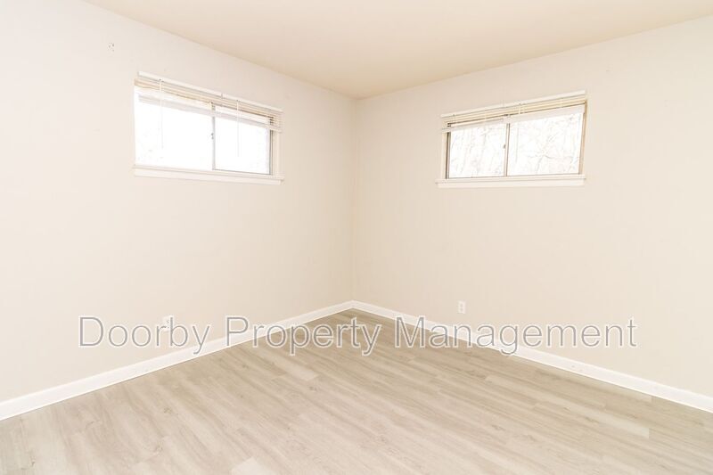 Building Photo - 45 Scruggs St