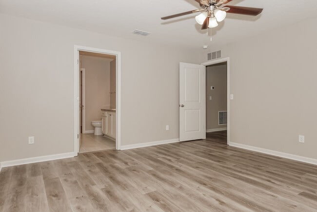 Building Photo - 1088 Cades Cv Wy