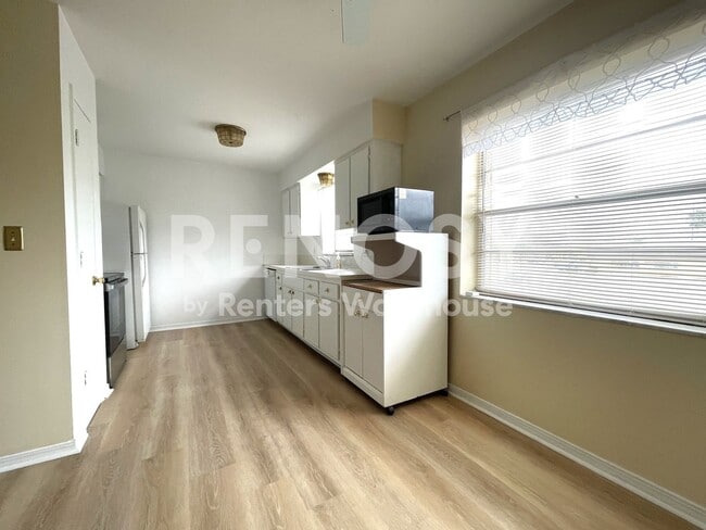 Building Photo - South Pasadena 2 Bed/2 Bath Condo near Stetson