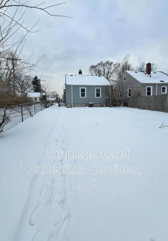 Building Photo - 3145 Pkwy N St