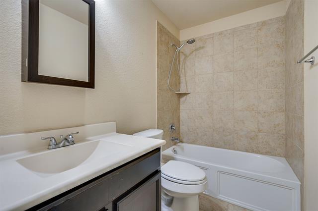 Building Photo - 14528 Chino Dr