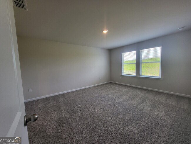 Building Photo - 250 Sope Crk Cir
