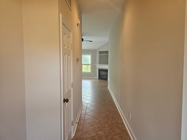 Building Photo - 502D Castle Bay Dr