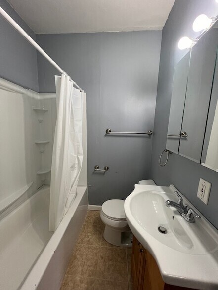 Building Photo - 309 Columbus Ave