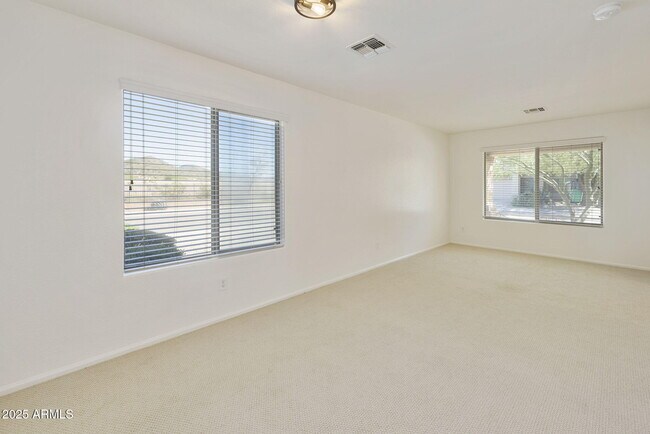 Building Photo - 2404 W Silver Sage Ln