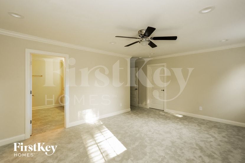 Building Photo - 1242 Pless St NW