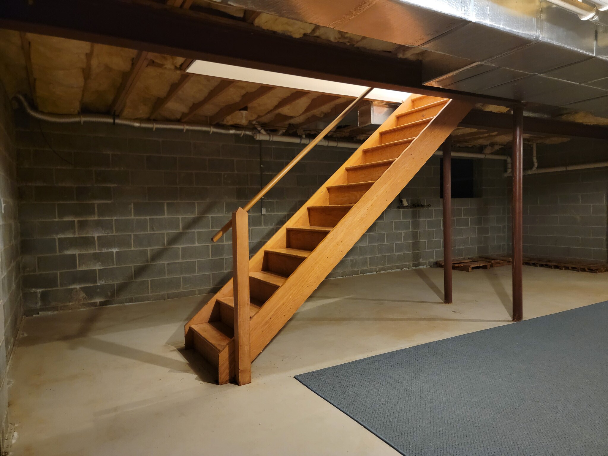 Building Photo - 40 Spring Hill Ln