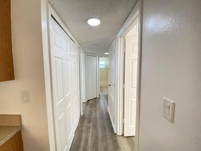 Building Photo - 2751 N Poinciana Blvd