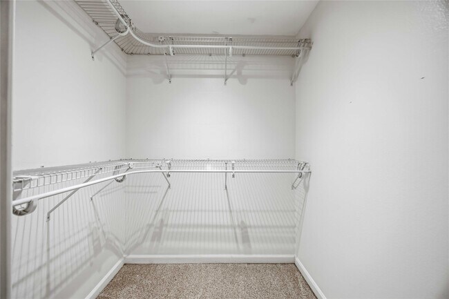 Building Photo - 2100 Commonwealth St