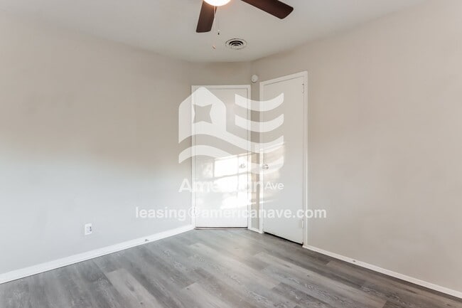 Building Photo - 3110 Urban Ave