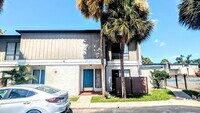 Building Photo - Annual UNfurnished 3-bedroom, 2/ 1/2 bathr...