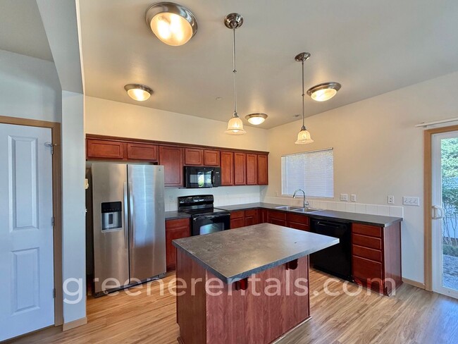 Building Photo - 2BR/2.5BA Condo in Horizon Pointe