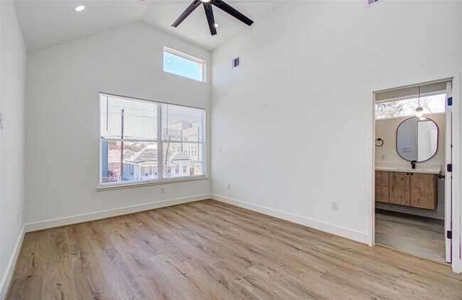 Building Photo - 1508 McKee St