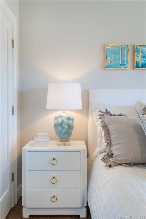 Building Photo - 201 Main St