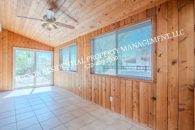 Building Photo - 5084 N Camino Del Lazo