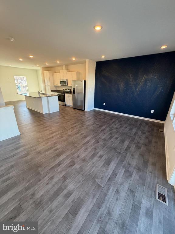 Building Photo - 2609 Grey Wolf Ln