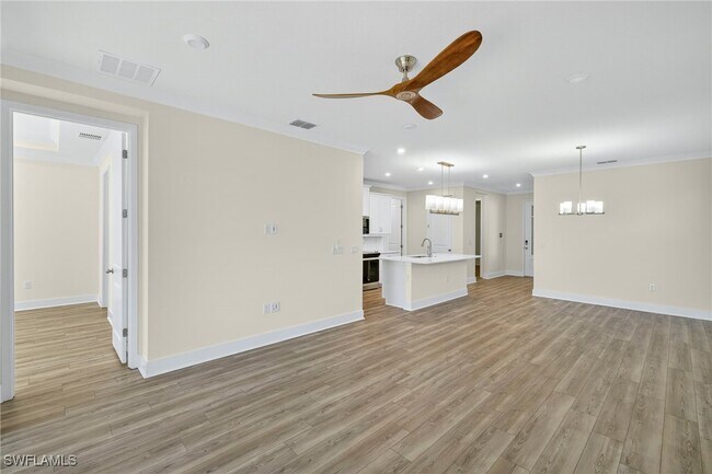 Building Photo - 10279 Bonavie Cove Dr