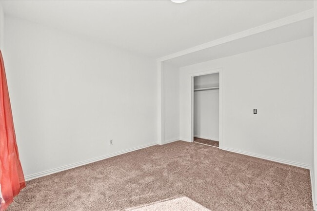 Building Photo - 1002 Orange St